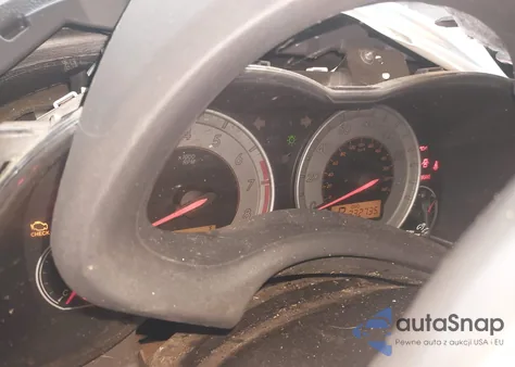 2010 Toyota Corolla S z USA, uszkodzony, nr VIN 2T1BU4EE7AC498942